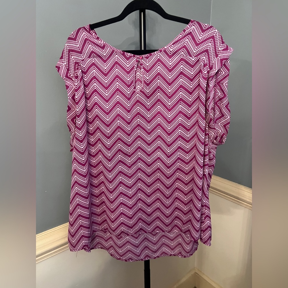 GNW‎ Pink and White Chevron Blouse 2X plus